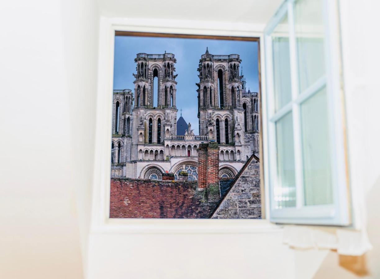 Nid Douillet La Cour Du Dauphin, Vue Cathedrale Imprenable Laon Exterior foto